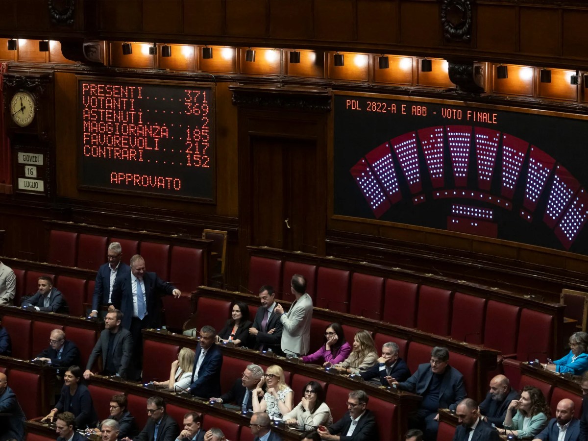 Premio di maggioranza, assenza di preferenze, voto ai fuorisede: cosa prevede la legge&nbsp;elettorale